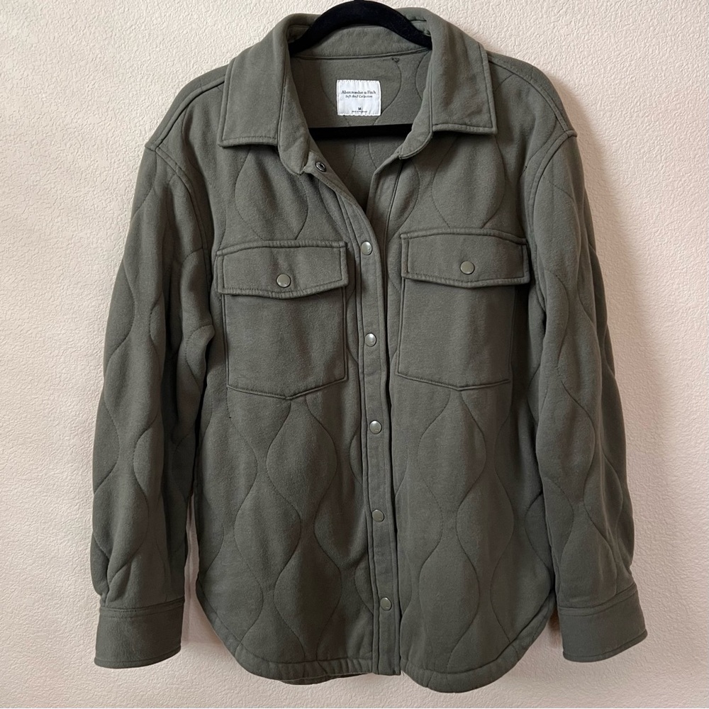 Abercrombie & Fitch Soft Collection Quilted Jacket- M